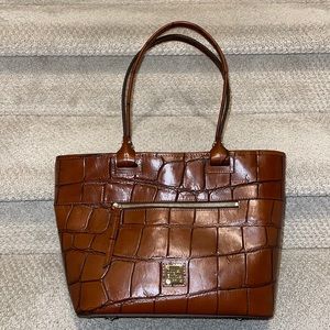 NWOT Dooney & Bourke handbag